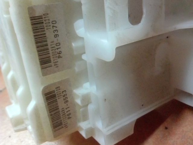 bontott SUZUKI SWIFT IV Biztosítéktábla Utastér