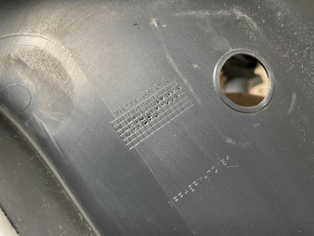 bontott SUZUKI SWIFT IV Csomagtartó Burkolat (Műanyag)