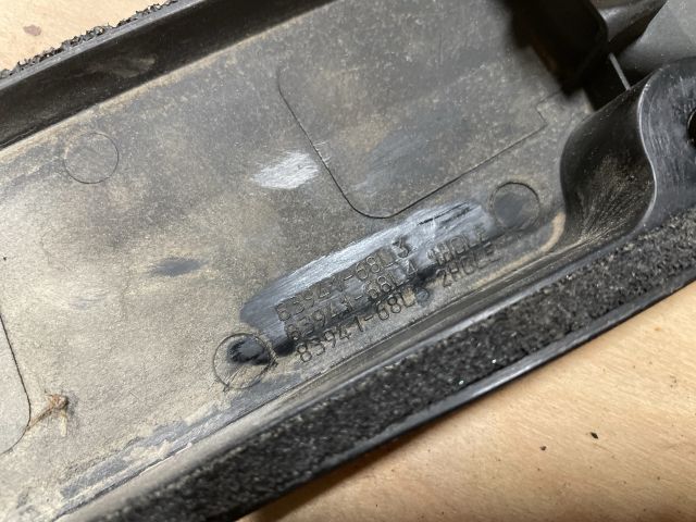 bontott SUZUKI SWIFT IV Csomagtér Nyitó Kar / Gomb