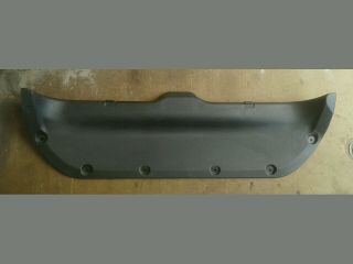 bontott SUZUKI SWIFT IV Csomagtérajtó Burkolat Felső