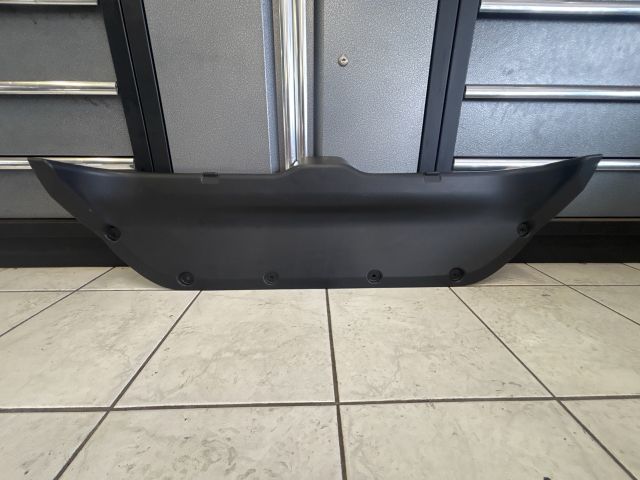 bontott SUZUKI SWIFT IV Csomagtérajtó Kárpit