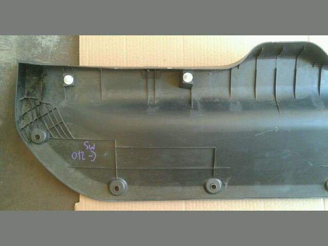 bontott SUZUKI SWIFT IV Csomagtérajtó Kárpit