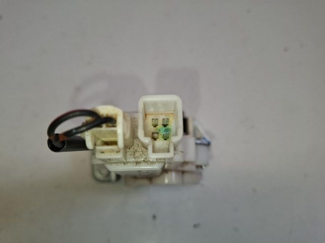 bontott SUZUKI SWIFT IV Csomagtérajtó Zárszerkezet