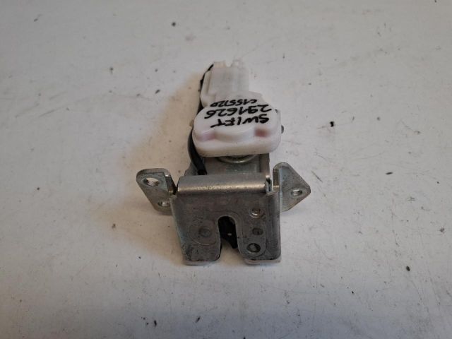 bontott SUZUKI SWIFT IV Csomagtérajtó Zárszerkezet