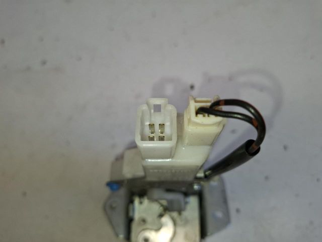 bontott SUZUKI SWIFT IV Csomagtérajtó Zárszerkezet