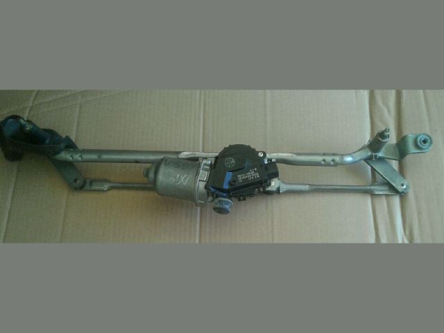 bontott SUZUKI SWIFT IV Első Ablaktörlő Szerkezet Motorral