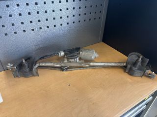 bontott SUZUKI SWIFT IV Első Ablaktörlő Szerkezet Motorral