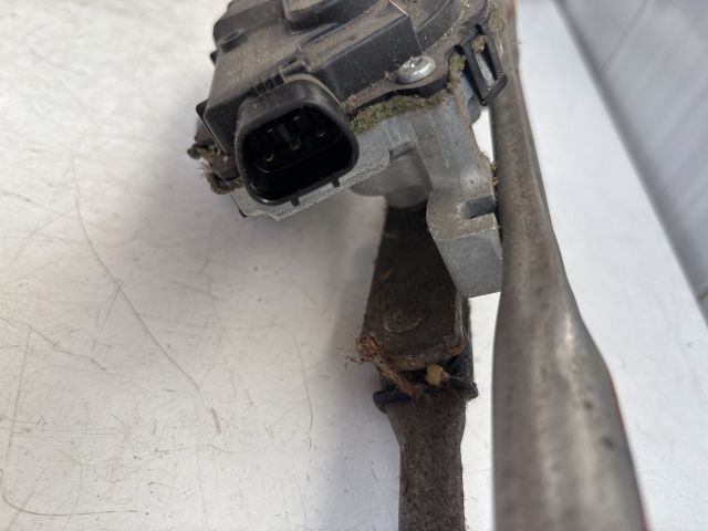 bontott SUZUKI SWIFT IV Első Ablaktörlő Szerkezet Motorral