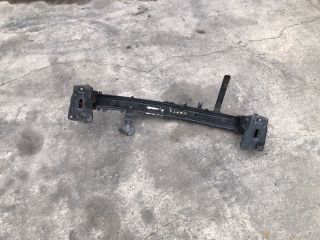 bontott SUZUKI SWIFT IV Első Lökhárító Merevítő (Fém)