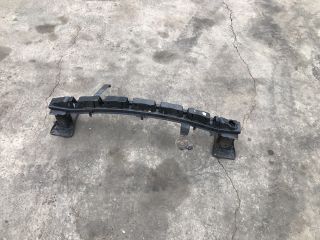 bontott SUZUKI SWIFT IV Első Lökhárító Merevítő (Fém)