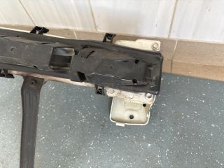 bontott SUZUKI SWIFT IV Első Lökhárító Merevítő (Fém)