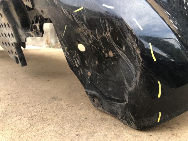 bontott SUZUKI SWIFT IV Első Lökhárító (Részeivel)