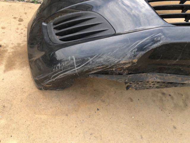 bontott SUZUKI SWIFT IV Első Lökhárító (Részeivel)