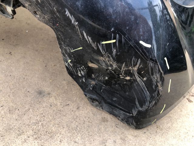 bontott SUZUKI SWIFT IV Első Lökhárító (Részeivel)