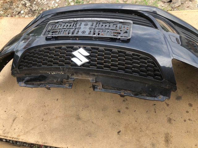 bontott SUZUKI SWIFT IV Első Lökhárító (Részeivel)
