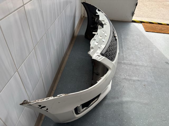 bontott SUZUKI SWIFT IV Első Lökhárító (Részeivel)