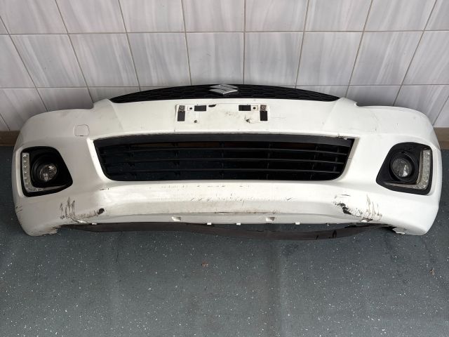 bontott SUZUKI SWIFT IV Első Lökhárító (Részeivel)