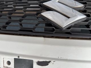 bontott SUZUKI SWIFT IV Első Lökhárító (Részeivel)