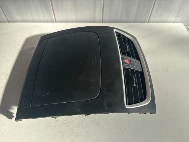 bontott SUZUKI SWIFT IV Első Tároló Rekesz