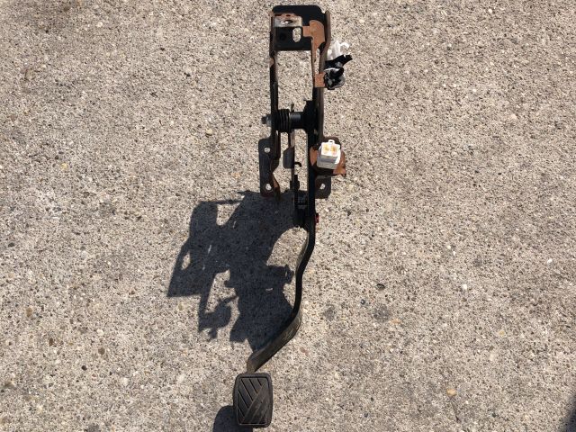 bontott SUZUKI SWIFT IV Fékpedál