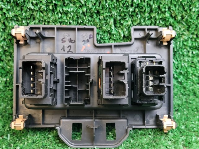 bontott SUZUKI SWIFT IV Fényszórómagasság Állító Kapcsoló