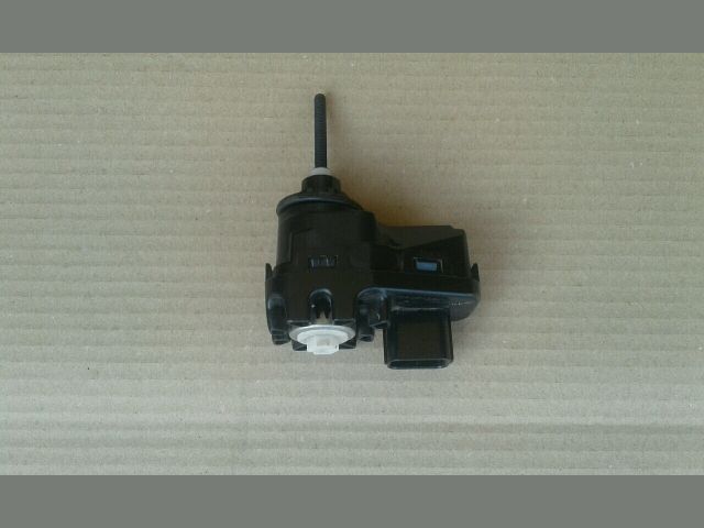 bontott SUZUKI SWIFT IV Fényszórómagasság Állító Motor (Pozíciófüggetlen)