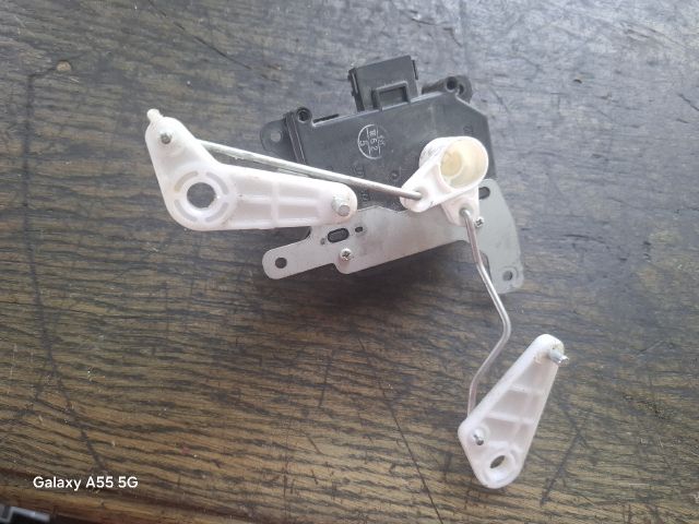 bontott SUZUKI SWIFT IV Fűtés Állító Motor