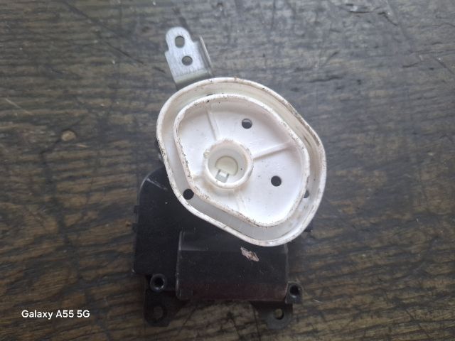 bontott SUZUKI SWIFT IV Fűtés Állító Motor