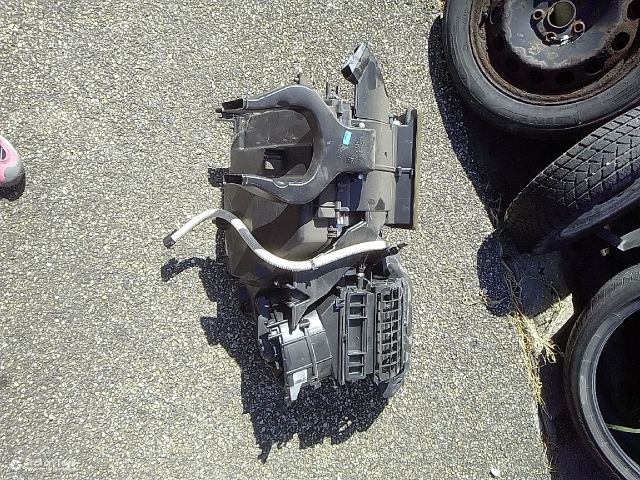 bontott SUZUKI SWIFT IV Fűtés Box