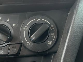 bontott SUZUKI SWIFT IV Fűtéskapcsoló (manuális klímás)