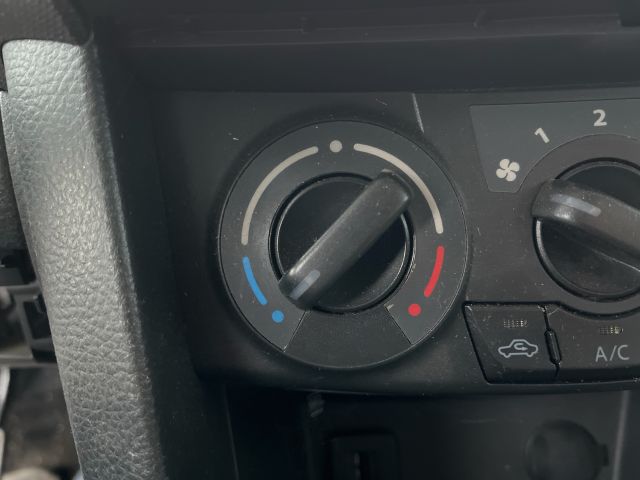 bontott SUZUKI SWIFT IV Fűtéskapcsoló (manuális klímás)
