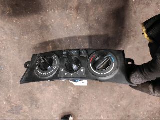 bontott SUZUKI SWIFT IV Fűtéskapcsoló (manuális klímás)