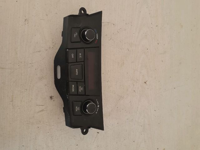 bontott SUZUKI SWIFT IV Fűtéskapcsoló (manuális klímás)