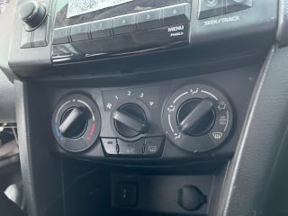 bontott SUZUKI SWIFT IV Fűtéskapcsoló (manuális klímás)