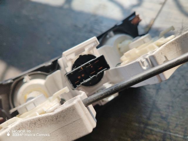 bontott SUZUKI SWIFT IV Fűtéskapcsoló (Nem klímás)