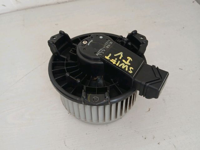 bontott SUZUKI SWIFT IV Fűtőmotor (Klímás)