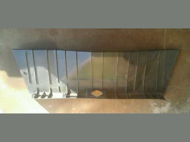 bontott SUZUKI SWIFT IV Hátfal Burkolat