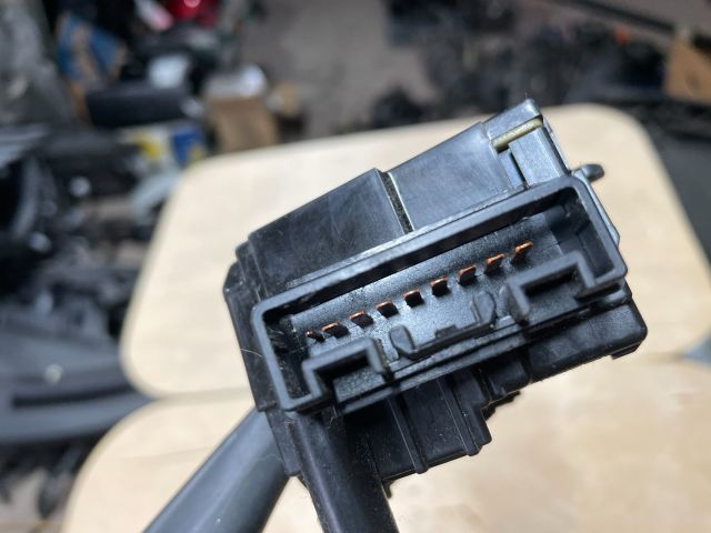 bontott SUZUKI SWIFT IV Hátsó Ablaktörlő Kapcsoló