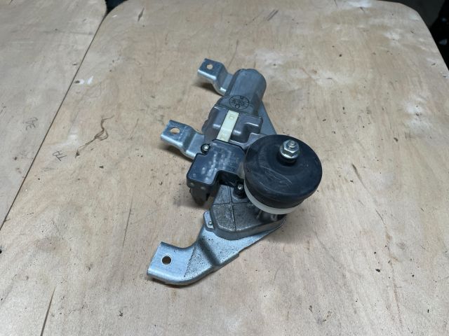 bontott SUZUKI SWIFT IV Hátsó Ablaktörlő Motor