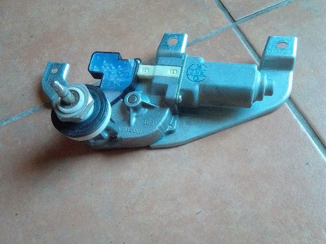 bontott SUZUKI SWIFT IV Hátsó Ablaktörlő Motor