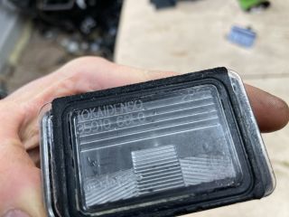 bontott SUZUKI SWIFT IV Hátsó Rendszámtábla Világítás