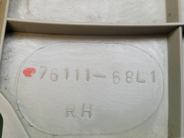 bontott SUZUKI SWIFT IV Jobb A Oszlop Burkolat