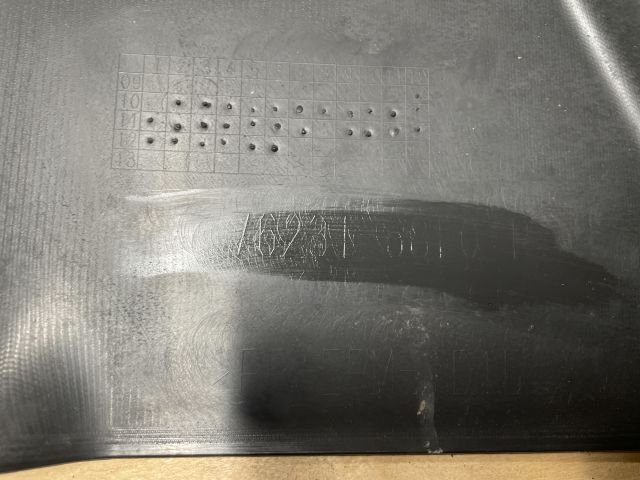 bontott SUZUKI SWIFT IV Jobb B Oszlop Burkolat