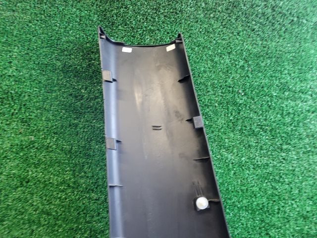 bontott SUZUKI SWIFT IV Jobb B Oszlop Burkolat