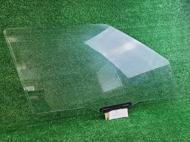 bontott SUZUKI SWIFT IV Jobb első Ablak