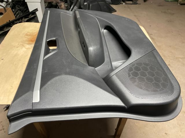 bontott SUZUKI SWIFT IV Jobb első Ajtó Kárpit