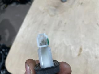 bontott SUZUKI SWIFT IV Jobb első Ajtó Nyitás Érzékelő