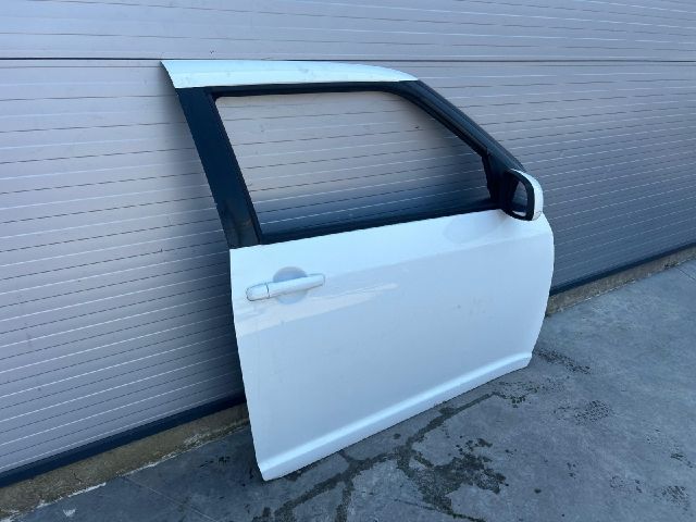bontott SUZUKI SWIFT IV Jobb első Ajtó (Üres lemez)