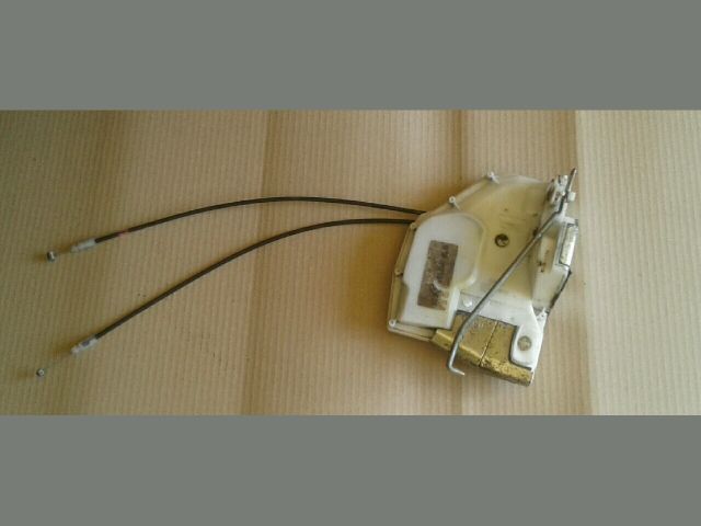 bontott SUZUKI SWIFT IV Jobb első Ajtózár Motor