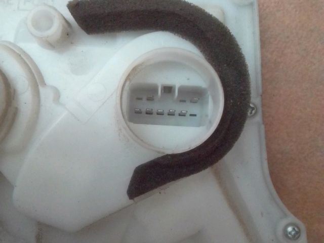 bontott SUZUKI SWIFT IV Jobb első Ajtózár